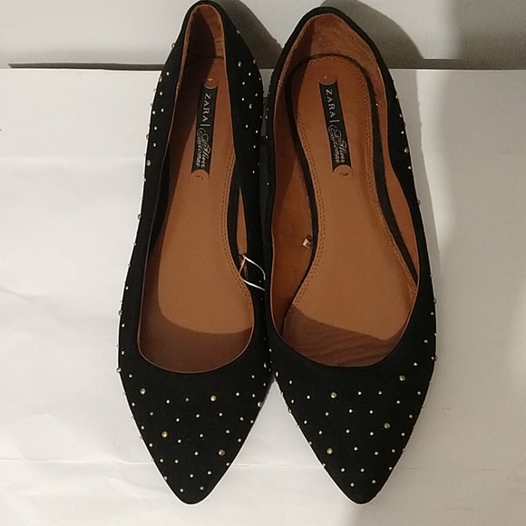 *SOLD* Zara Basic Collection Suede Flats - Picture 3 of 4